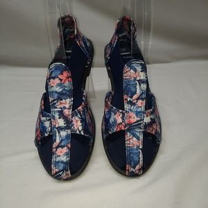 NEW Dr. Leonards Tropical 2 Floral and Navy Slip On comfort flat shoe 6W